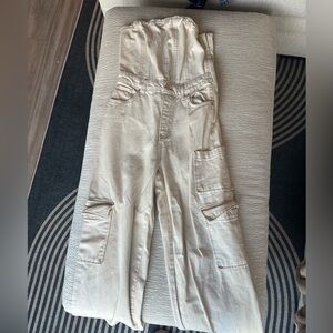 Stylish Tan Cargo Pants for Women